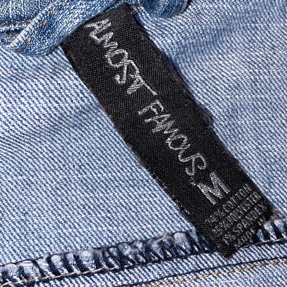 Almost Famous Womens Medium Denim Jean Jacket - Picture 2 of 4